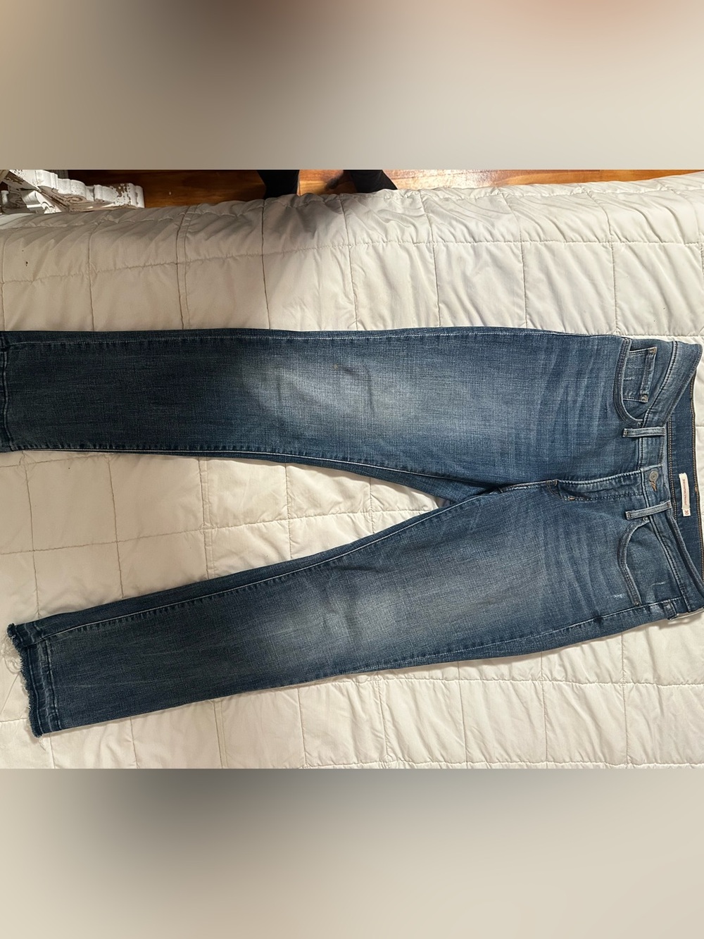 Women’s Levi’s 314 Shaping Straight Jeans W30 L32 Discontinued Raw Hem NWOT